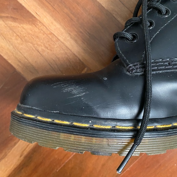 Dr. Martens 1460 Smooth Black Boots US 9 / UK 7 / EU 41 - In Good Condition - Picture 11 of 12